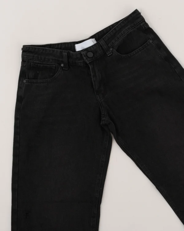 JEA1579 B