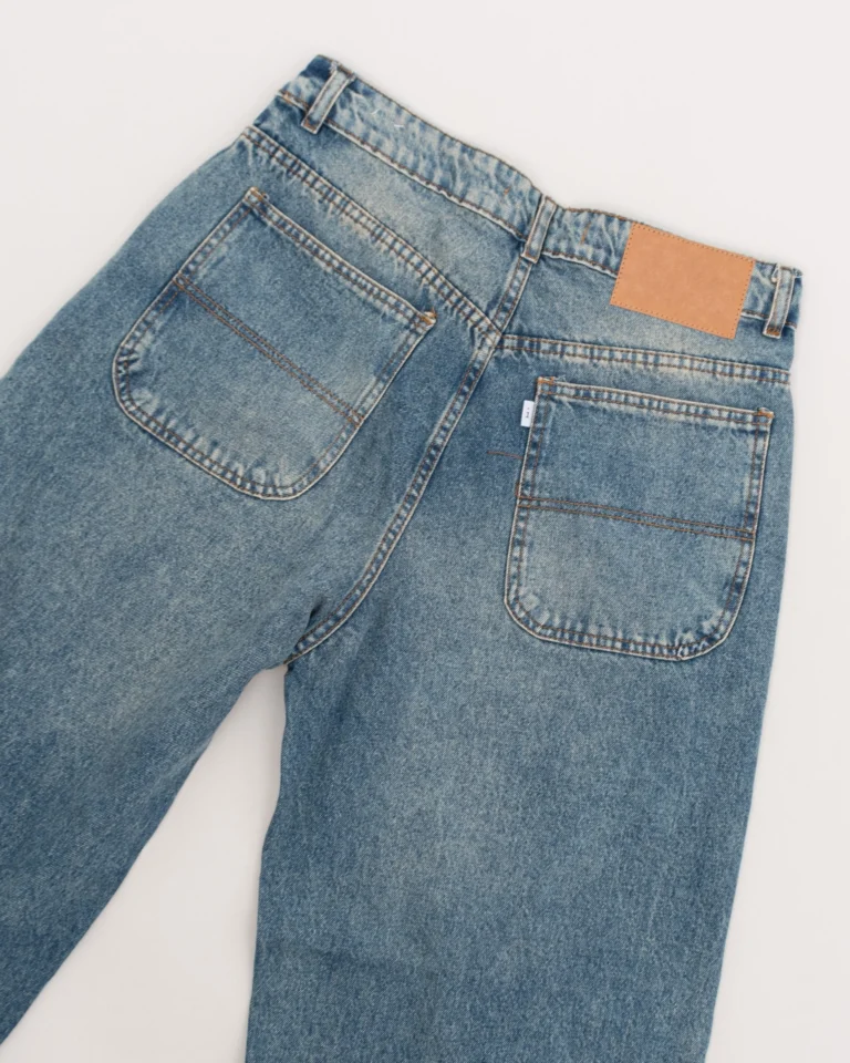 JEA1685 B